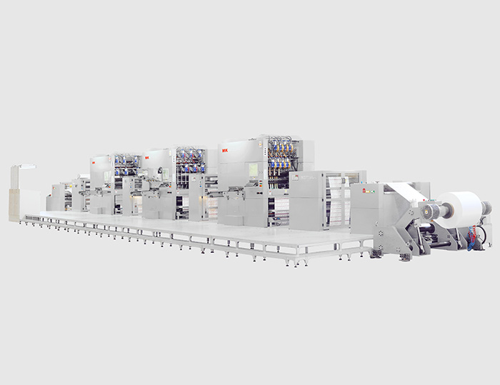 MK 3920SW卷筒紙機(jī)組式模切機(jī)
技術(shù)描述：卷筒紙多機(jī)組整機(jī)設(shè)計技術(shù)
                 高速間歇式送紙控制技術(shù)
                 真空送箔輸送控制技術(shù)
告別單張紙加工浪費，進(jìn)入高自動化、多工位組合的新時代。
無需叼口空白，每張紙平均節(jié)約15mm，每1000米卷筒紙至少節(jié)約25M，成品率至少提升2.5%